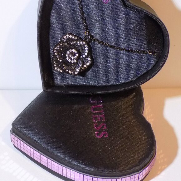 Lot 2 New Guess Interchangeable Brooch Choker & Crystal Flower Necklace Bundle - Picture 11 of 15